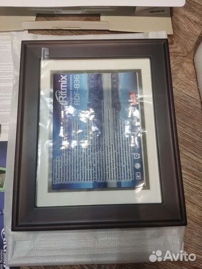 Цифровая рамка фоторамка Новая Ritmix RDF-836