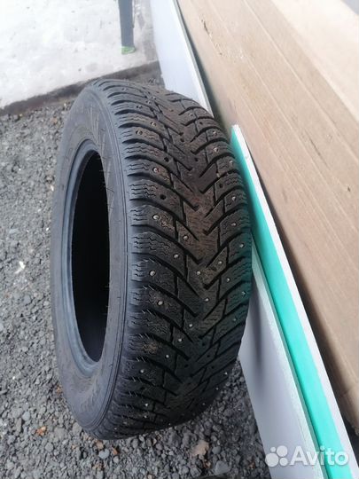 Nokian Tyres Hakkapeliitta 8 185/65 R15 88