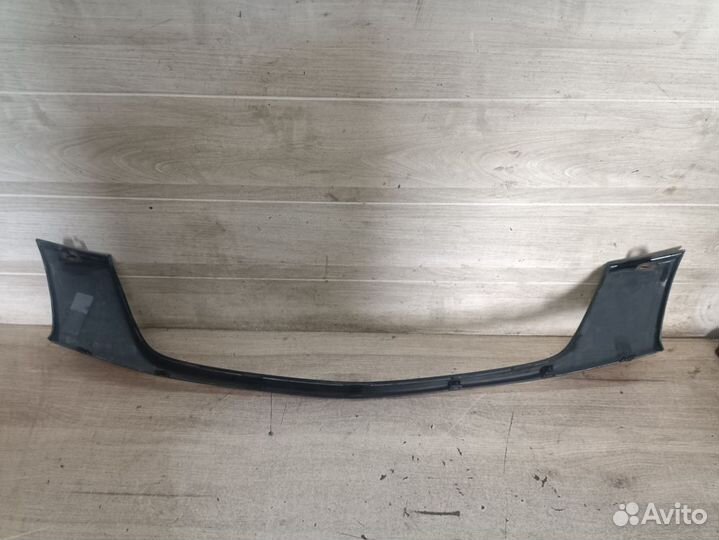 Накладка решётки радиатора Mazda Tribute I (2000—2