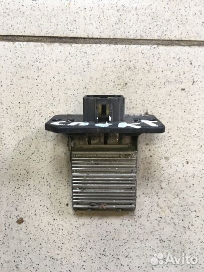 Резистор печки Kia Spectra S6D