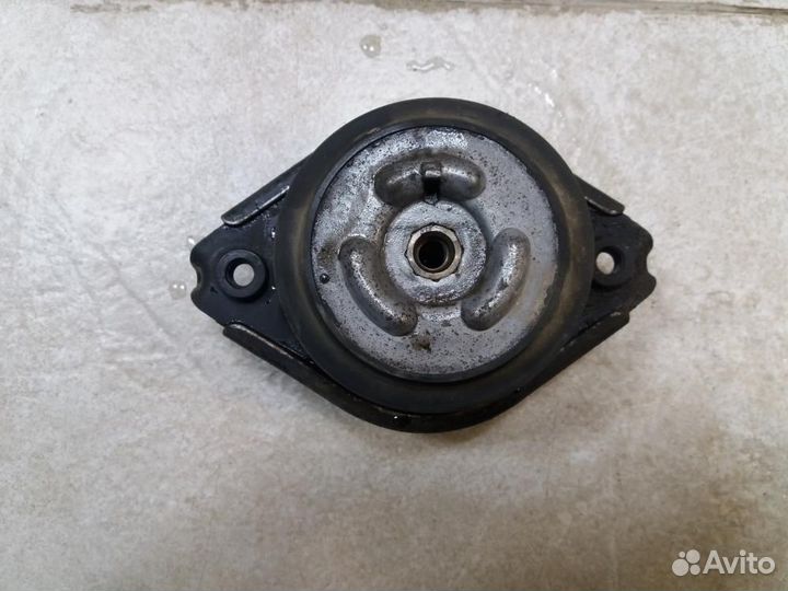 Опора двигателя Mercedes-Benz M-Сlass ML W164