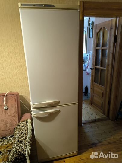 Холодильник Stinol на запчасти/под ремонт