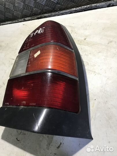 Фонарь правый Nissan Primera P10