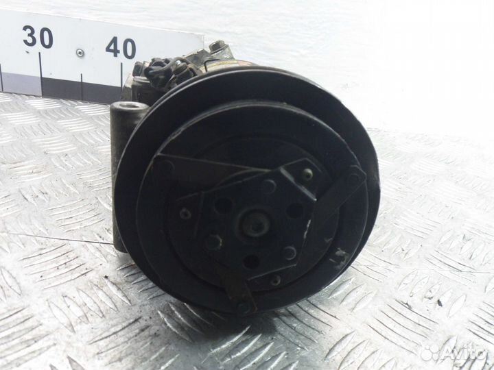 Компрессор кондиционера Nissan Primera P12