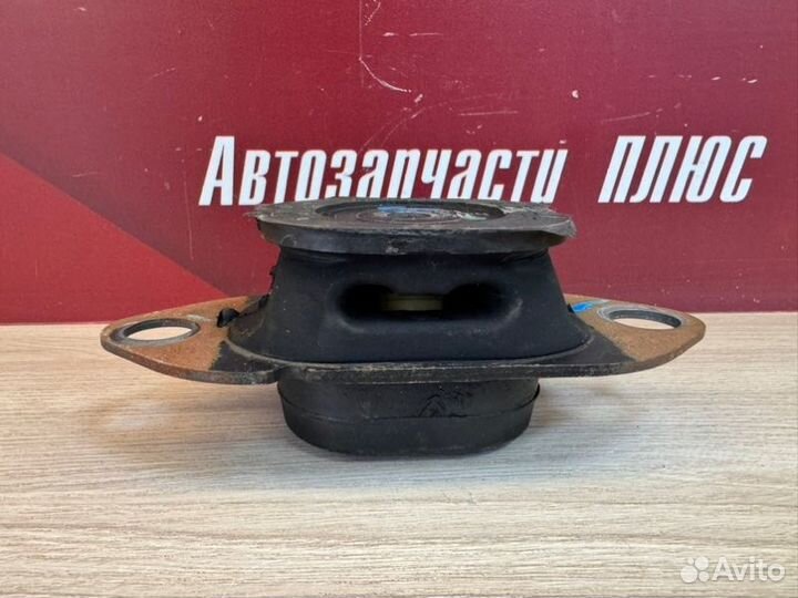 Опора двигателя левая Renault Logan Stepway