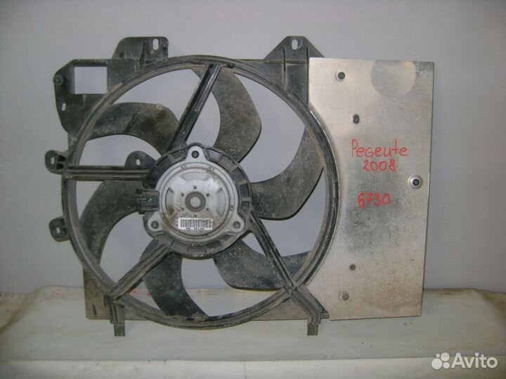 Вентилятор радиатора Peugeot 2008