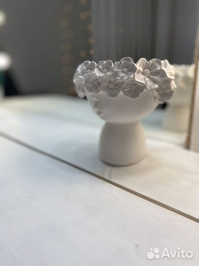 Гримерный стол с зеркалом