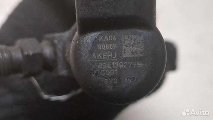 Форсунка топливная Seat Leon 2, 2011