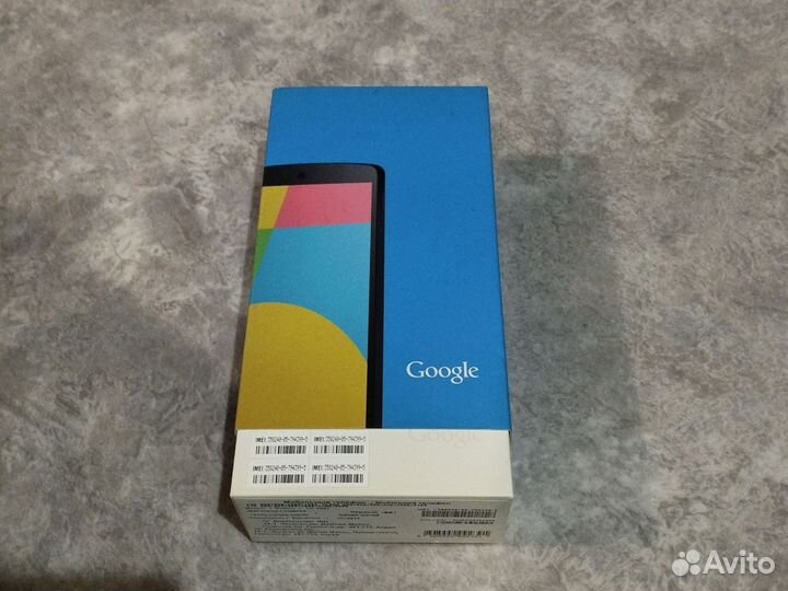 Телефон LG Nexus 5