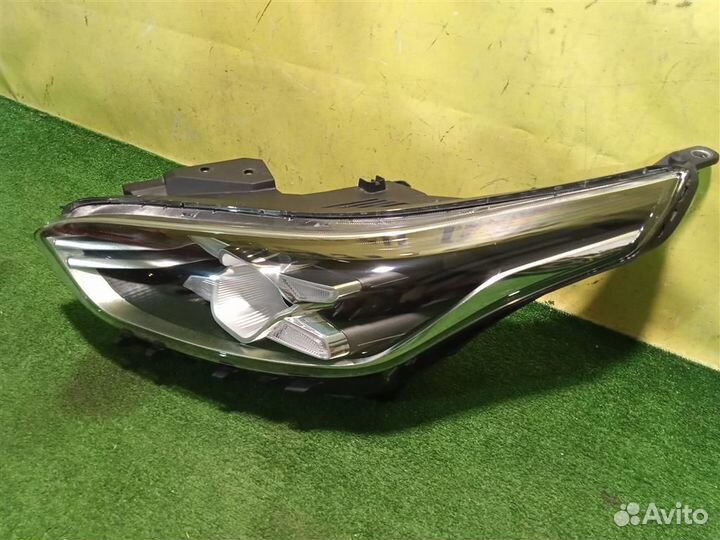 Фара левая LED Kia Cerato 4 BD 2018