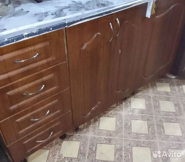 Продам кухонный гарнитуры бу