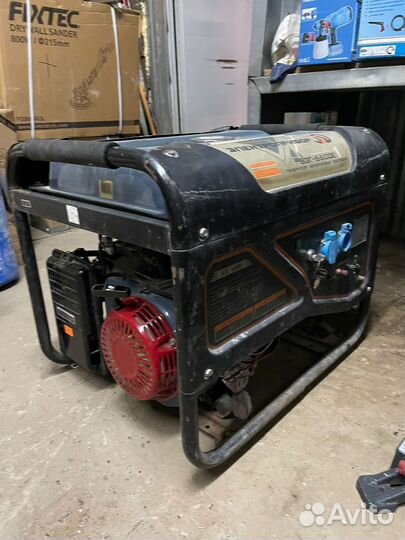 Аренда бензинового генератора бэг-6600Е 6 кВ 3500