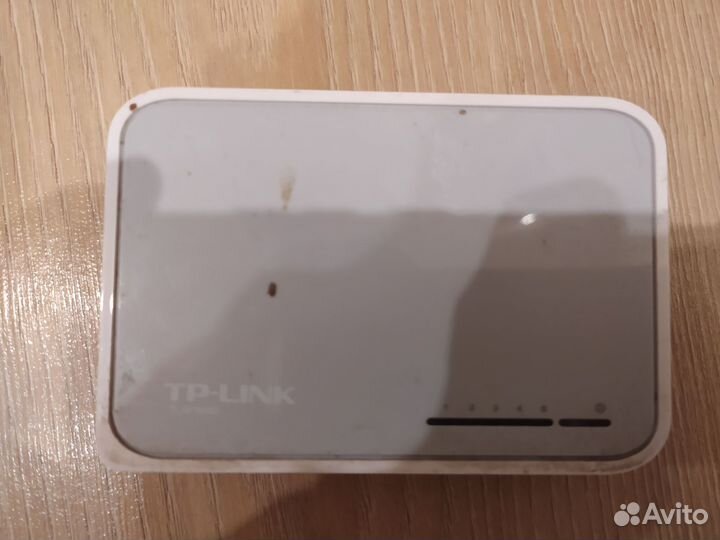 Коммутатор (Свитч)на 8, 5 портов