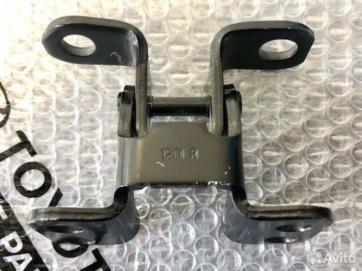 Петля крышки багажника Toyota Rav4