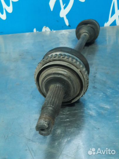 Лада Гранта привод левый