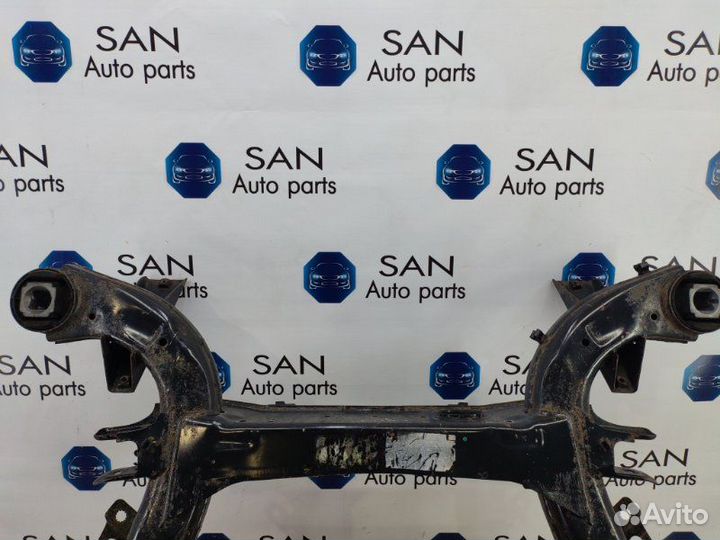 Подрамник задний Bmw X5 E70 N52B30AF 2009