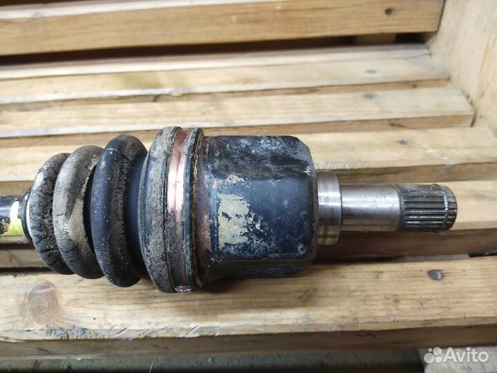 Привод передний правый Mitsubishi Mirage 5 CJ1A