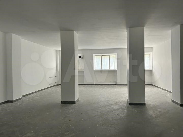 Торговое Помещение, 255 м²