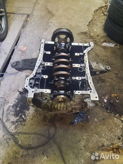 Блок цилиндров с коленвалом Mercedes W204 271.820