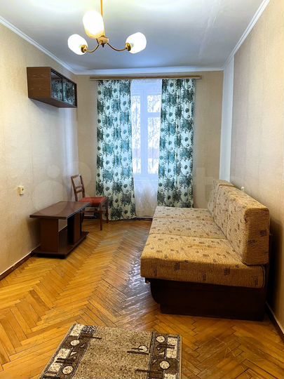 Комната 14 м² в 3-к., 1/5 эт.