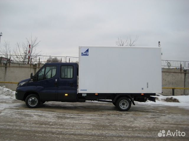 Промтоварный фургон Iveco Daily 50C15D (6+ 1)