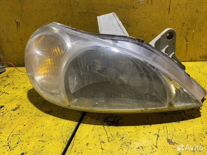 Фара передняя правая Kia Rio 1 1999-2002