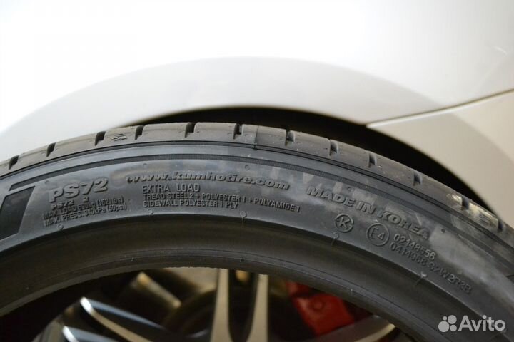 Kumho Ecsta Sport S PS72 225/40 R19 и 255/35 R19 93Y