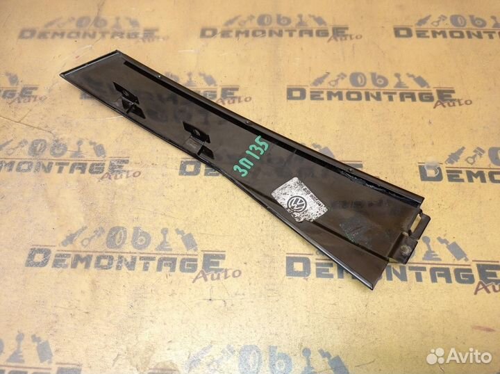 Накладка двери задняя правая Седан Рест. Passat B5