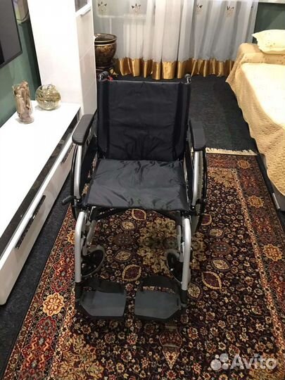 Инвалидная коляска