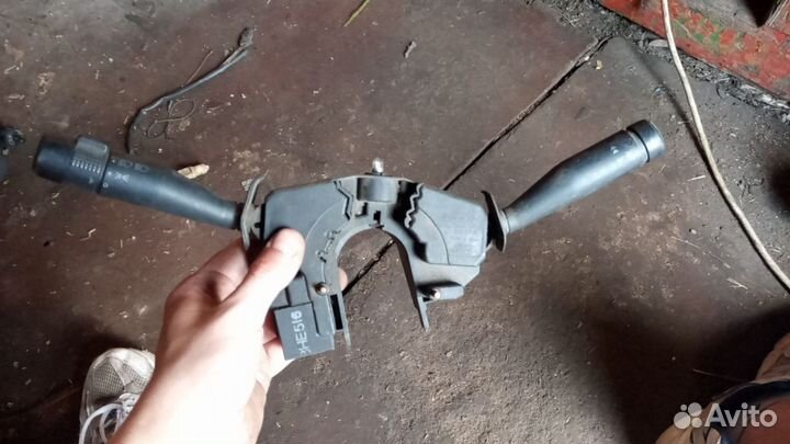 Переключатель подрулевой Ford Fiest