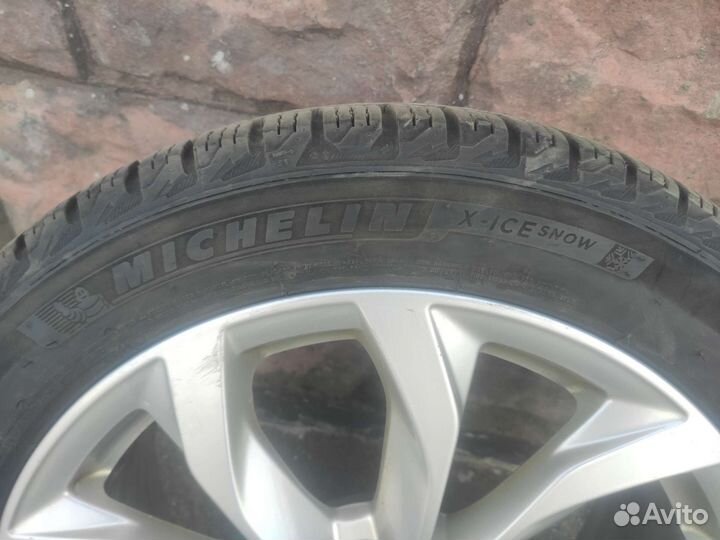 Комплект зимней резины с дисками r18