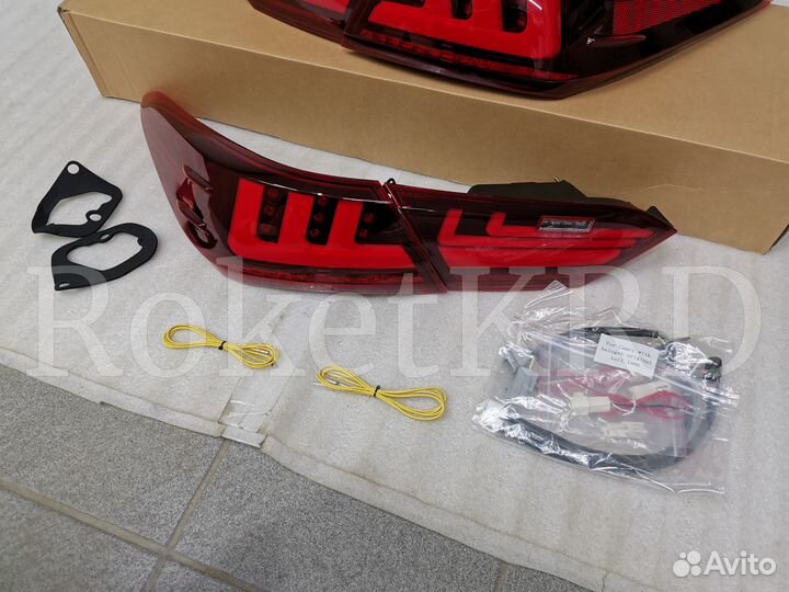 Задние Фонари Camry 70 красные