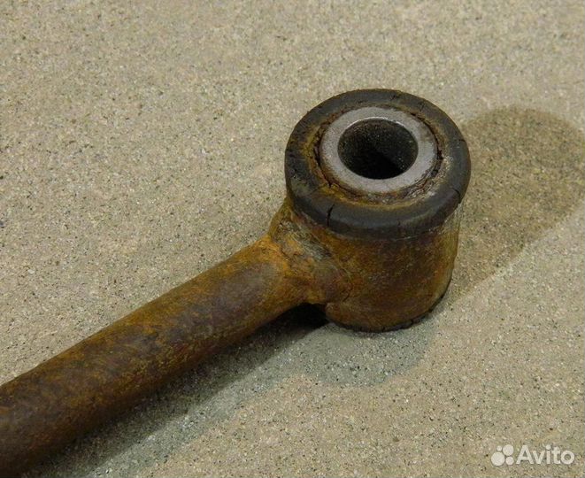 Рычаг задний правый развальный Toyota Corolla Е110