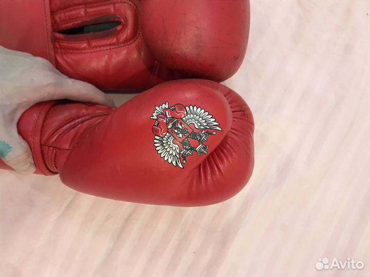 Боксерские перчатки 12 oz