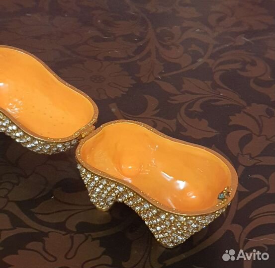 Шкатулки металл