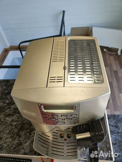 Кофемашина delonghi magnifica automatic cappuccino