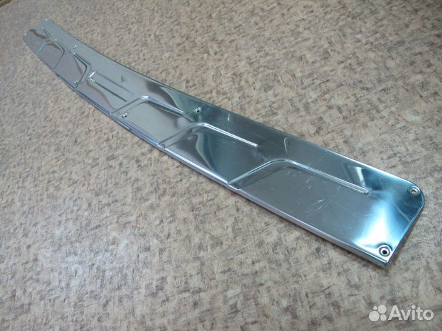 Накладка на задний бампер Toyota LC 200 2007