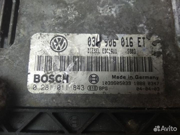 Блок управления двигателем Volkswagen Golf 5 (200
