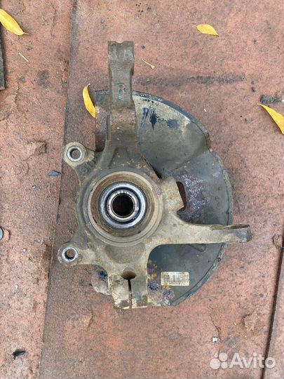 Кулак передний правый Hyundai IX35