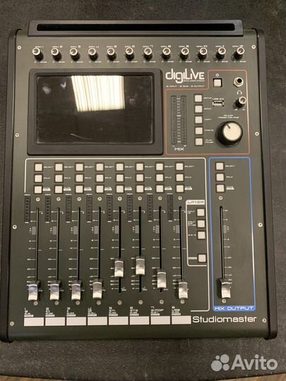 Цифровой микшерный пульт Studiomaster