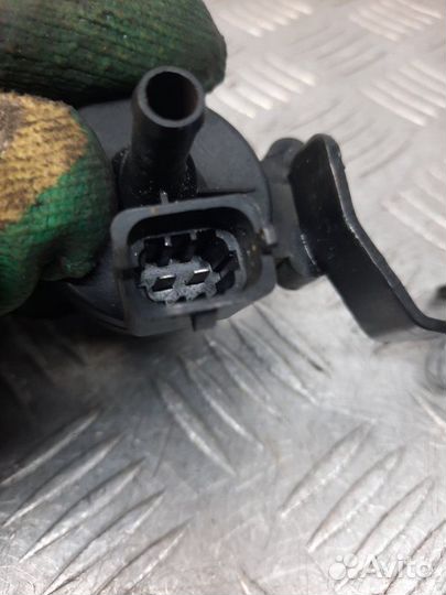 Клапан вентиляции топливного бака Ford Focus 1.6