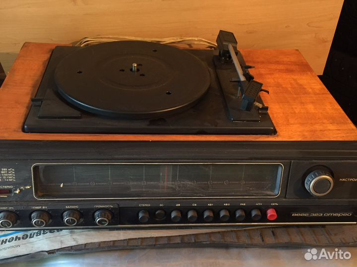 Виниловый проигрыватель вега