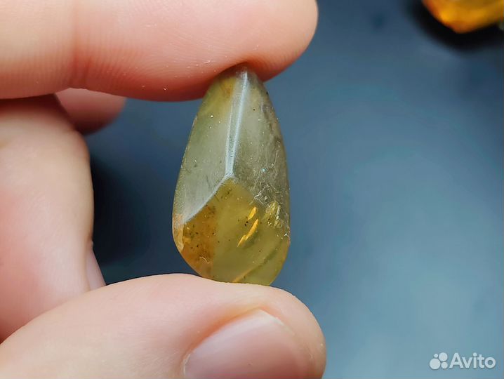 Доминиканский янтарь