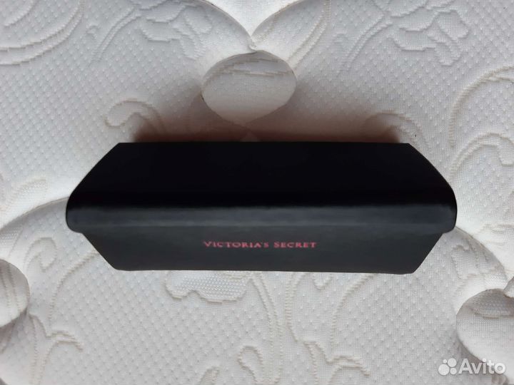 Victoria's Secret Новый футляр для очков