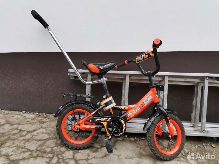 Детский велосипед с ручкой 12