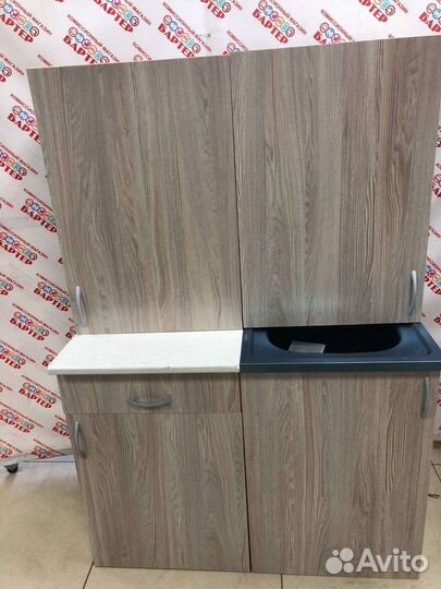 Кухонный гарнитур 1м новая