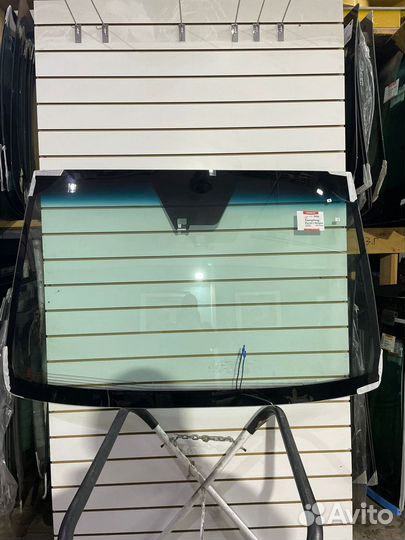 Лобовое стекло Ssangyong Kyron Кайрон