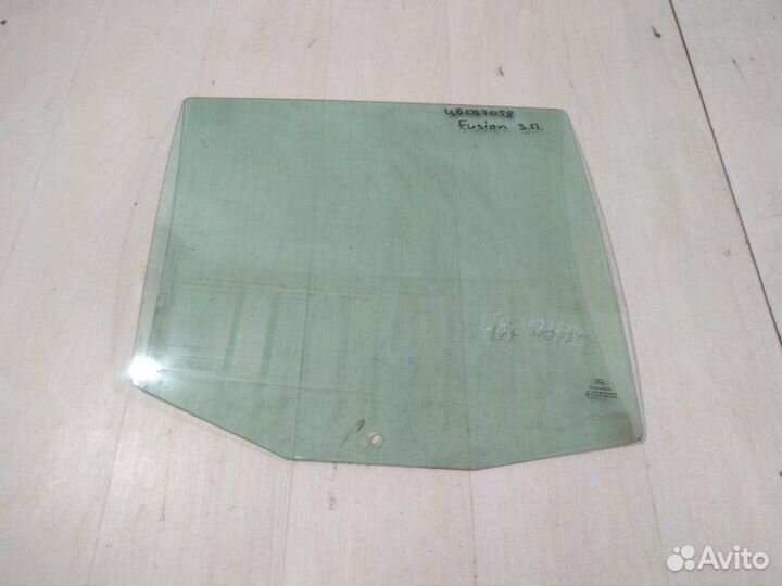 Стекло заднее правое Ford Fusion 2002 - 2005
