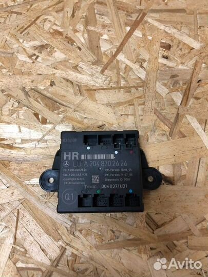 Блок управления дверьми Mercedes C W204 646.811