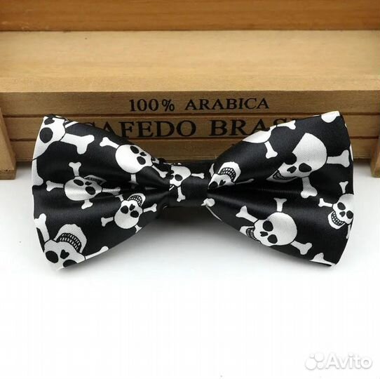 Бабочки с черепами